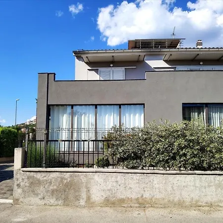 Ella Διαμέρισμα