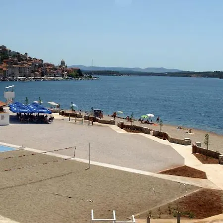 Διαμέρισμα Ella *